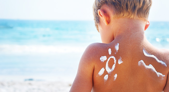 Choisir la bonne crème solaire pour son enfant